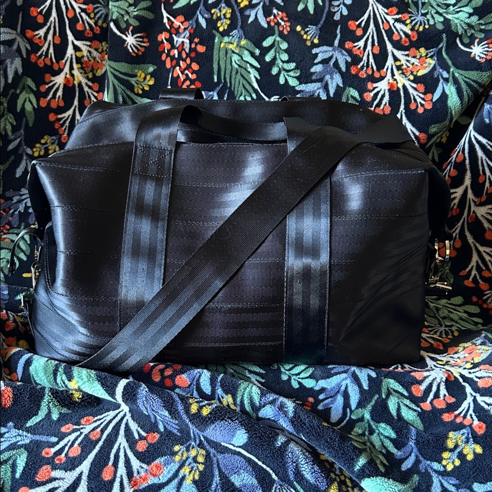 Harvey’s weekender duffle